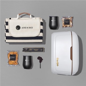 Yatta Outdoor Indulgence Hamper